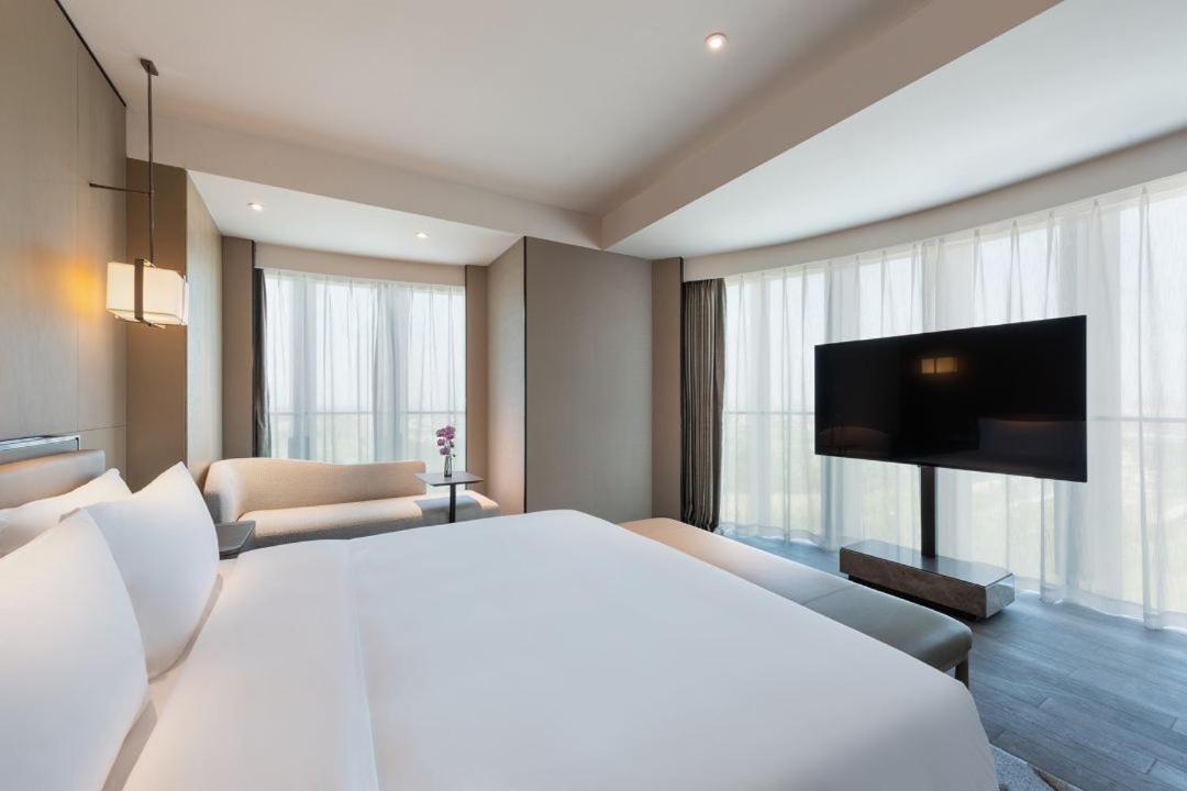 Grand Mercure Shanghai Lingang Exteriör bild