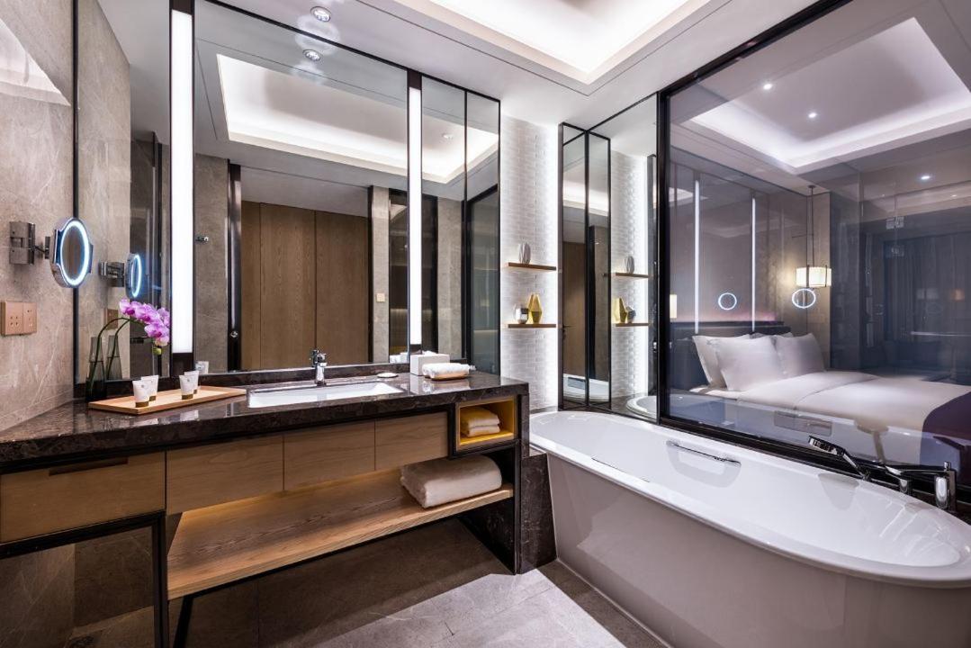 Grand Mercure Shanghai Lingang Exteriör bild