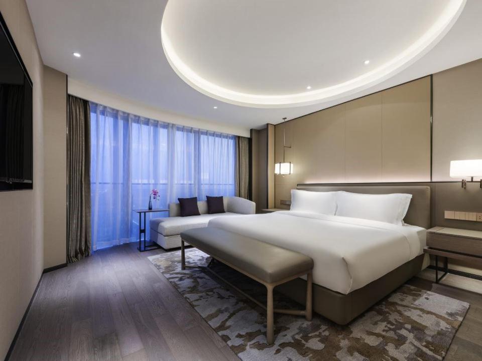 Grand Mercure Shanghai Lingang Exteriör bild