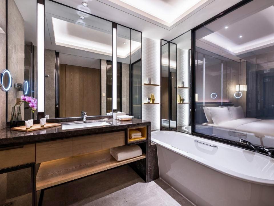 Grand Mercure Shanghai Lingang Exteriör bild